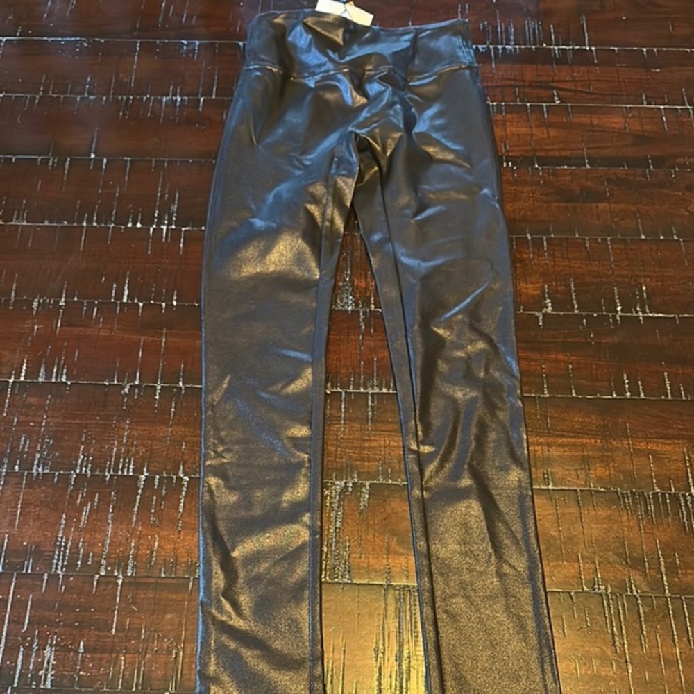 Black Shiny Leggings‎